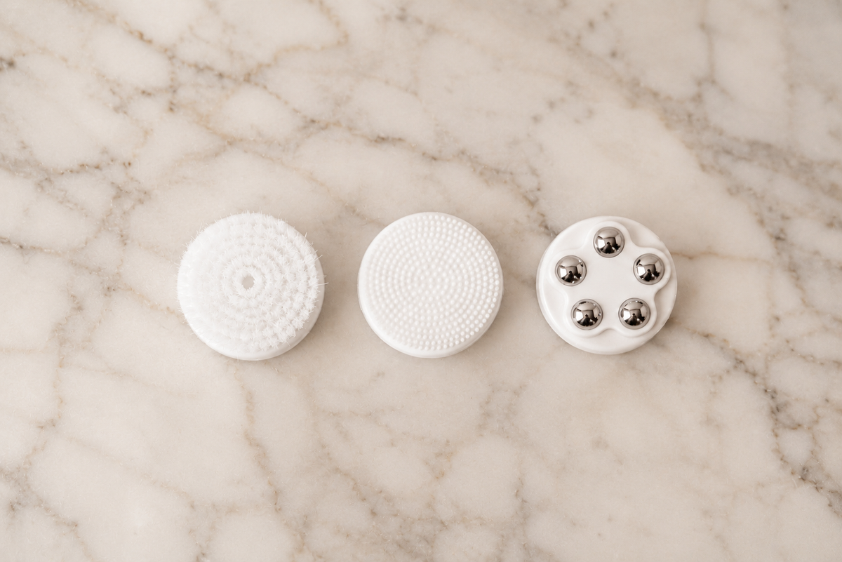 Quad-Treatment Facial Brush